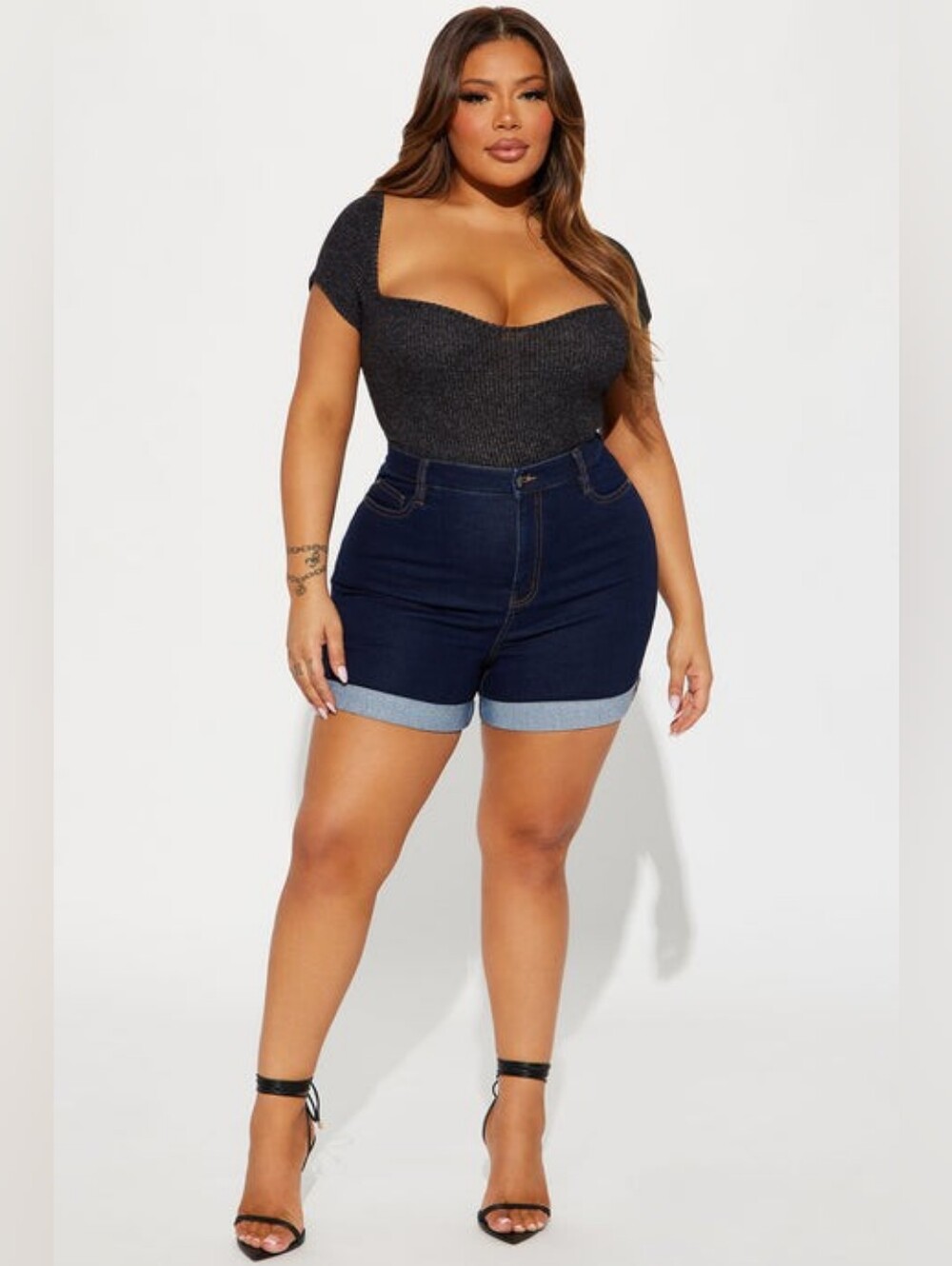 High-Waist Dark Blue Denim Cuffed Women’s Shorts (9) - Picture 6 of 13